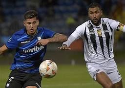 No ganó, pero quedó en la cima: Huachipato igualó con The Strongest y lidera su grupo en Libertadores