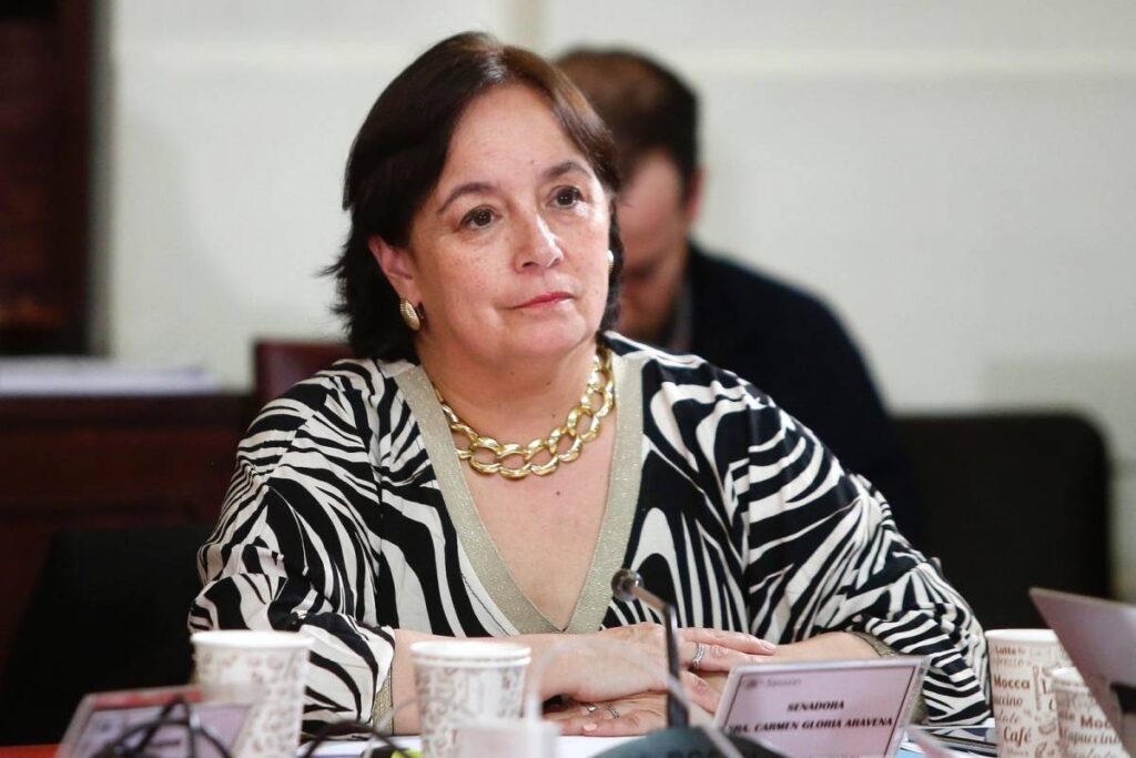 Senadora Carmen Gloria Aravena llama al gobierno a anticiparse a una crisis carcelaria.