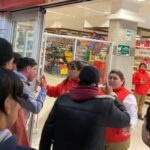 Denuncian turbazo en supermercado de La Cisterna: ocurrió frente a farmacia cerrada por mismo delito