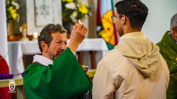 Nombramiento del nuevo administrador de la Parroquia San Felipe de Neri en Capitán Pastene.