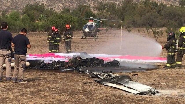 Reportan caída de avioneta en aeródromo de Curacaví: piloto lesionada fue trasladada de urgencia.