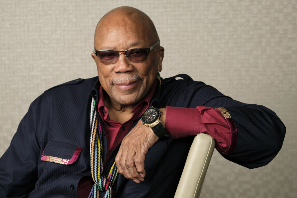 A los 91 años muere Quincy Jones, leyenda de la música estadounidense.