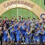 La U campeona! Cuadro azul se quedó con la Supercopa tras derrotar a Colo Colo en donde debutó el técnico Fernando Ortiz