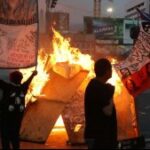 Aniversario del 18-O: Manifestación en Plaza Italia provocó desvíos de tránsito en el centro de Santiago