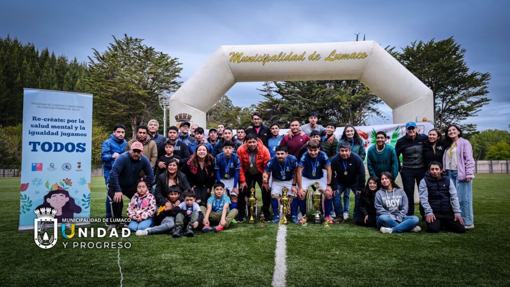 PREMIACIÓN DEL CAMPEONATO OFICIAL DE FÚTBOL CAPITÁN PASTENE 2025 Y COMPROMISO SOCIAL DEL CLUB UNIVERSITARIO