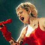 La prestigiosa revista Rolling Stone destaca nuevamente a la artista nacional Mon Laferte