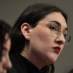 Diputada Schneider (FA) acusa «guion de la ultraderecha» tras ajustes al gasto que anunció el gobierno