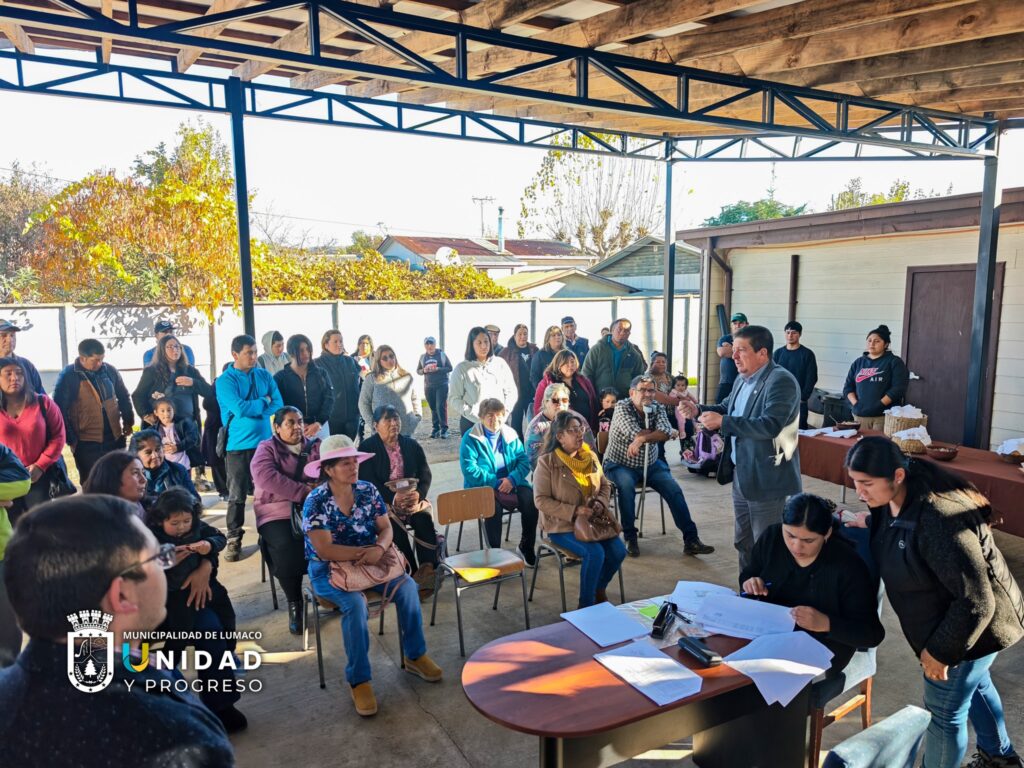 MUNICIPALIDAD DE LUMACO ENTREGA APOYO A 60 FAMILIAS PARA ENFRENTAR EL DÉFICIT HÍDRICO