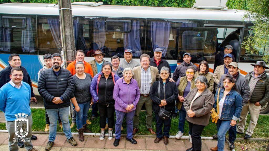 Agricultores de la comuna participaron en gira técnica a la Expo SOFO 2024 en Temuco