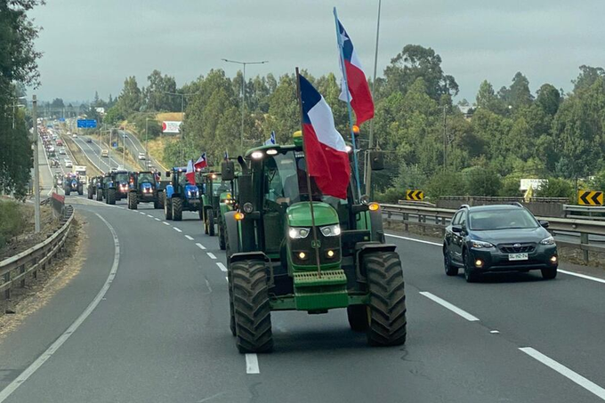 Agricultores de La Araucanía protestaron en tractores por los precios de cereales