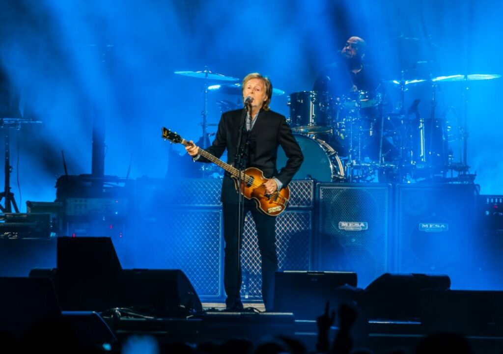 Paul McCartney en el Monumental: Crónica de un Beatle chilenizado que se niega a decir adiós.