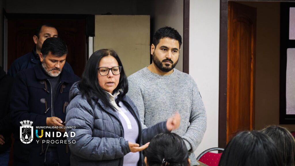 COMITÉ FUERZA UNIDA AVANZA HACIA LA CASA PROPIA CON INGRESO DE PROYECTO AL SERVIU