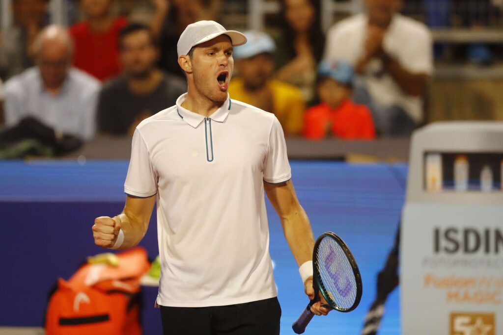 Nico Jarry arranca con el pie derecho la defensa del título del Chile Open tras vencer a Coria