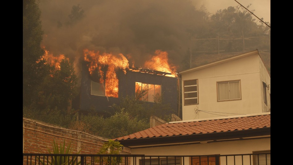 Qué medidas económicas anunció Marcel para las familias afectadas por los incendios forestales?